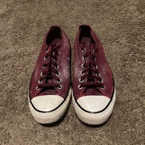 converse red denims